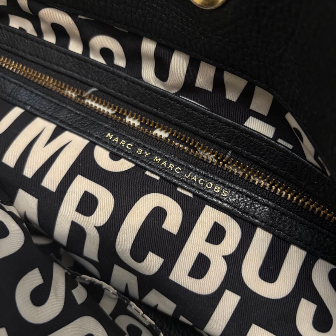 마크제이콥스 클래식 레더  토드백 크로스백  상품이미지2