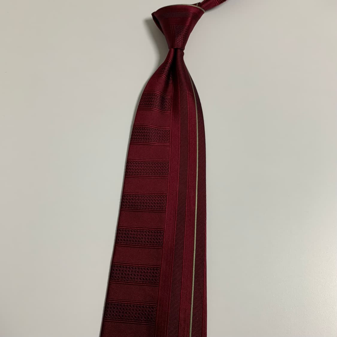 발렌시아가(BALENCIAGA) 결혼식룩 명품넥타이 100실크 A+등급 상품이미지8