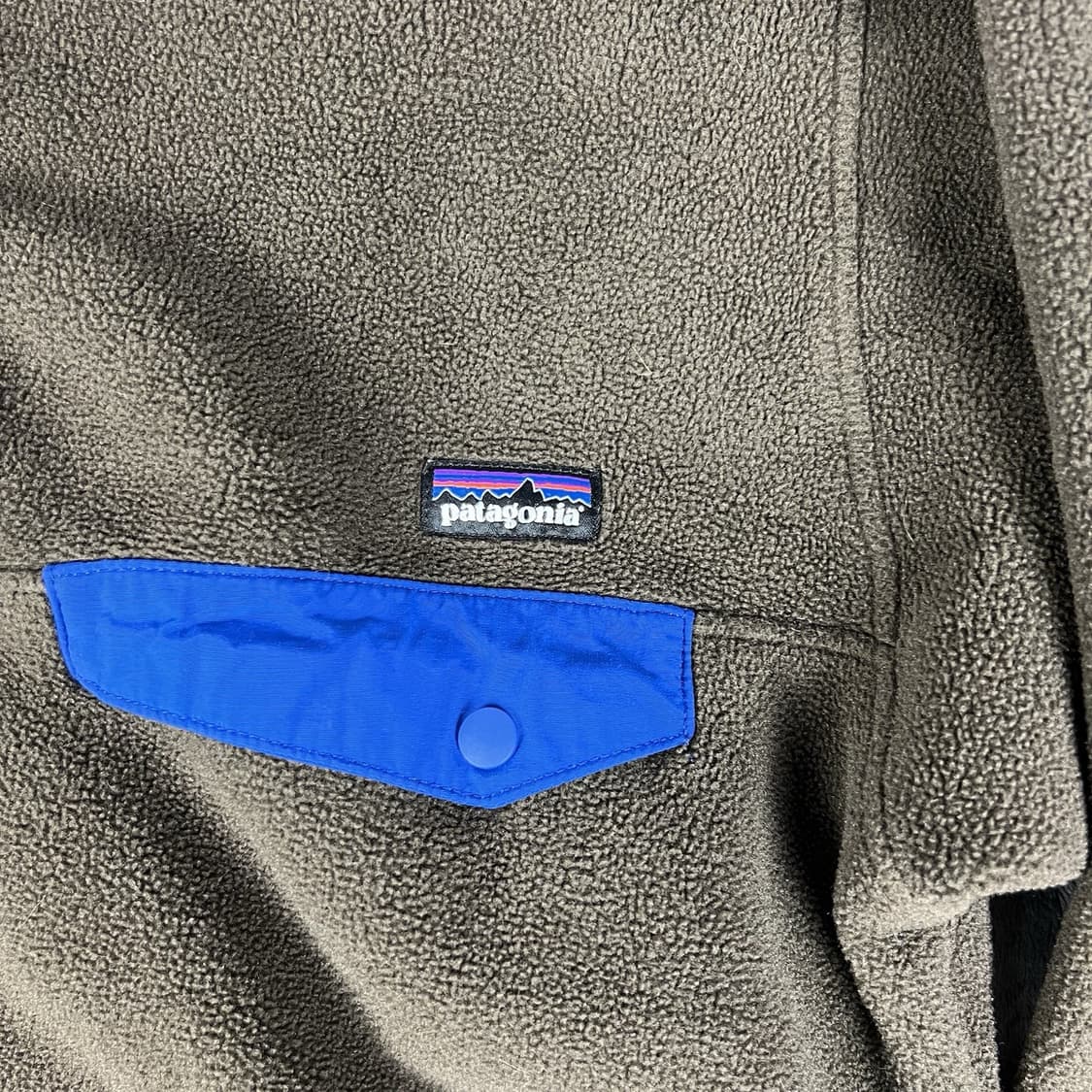14FW 파타고니아 신칠라 스냅-티 플리스 브라운/블루 상품이미지3