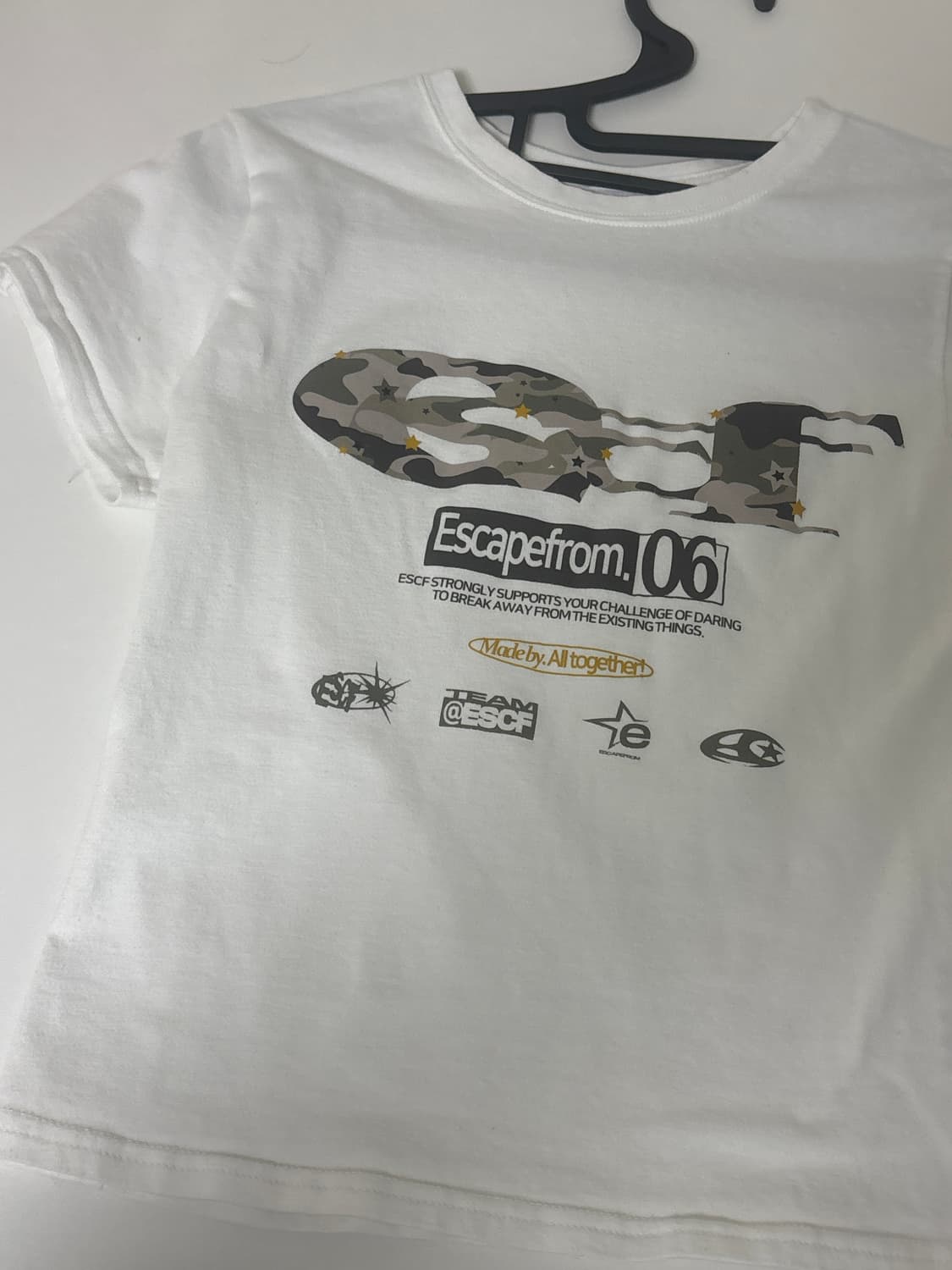 Escapefrom 반팔티 상품이미지1