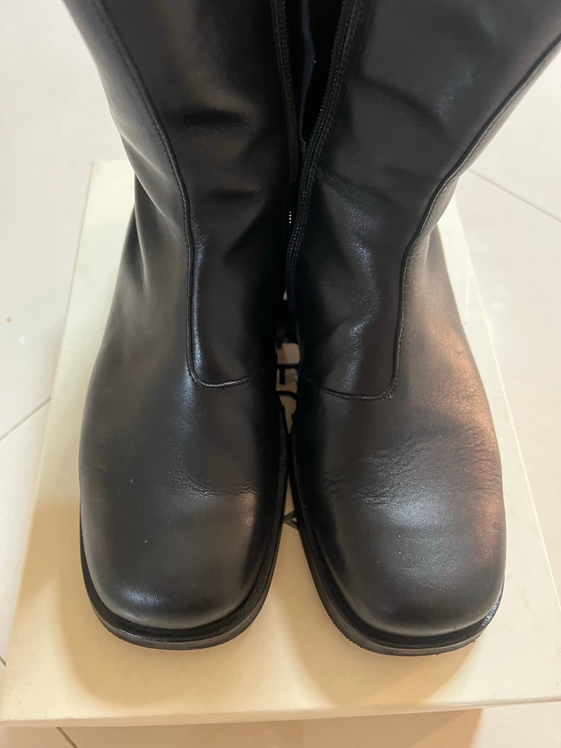 아워레가시 카미온 블랙 41 상품이미지1