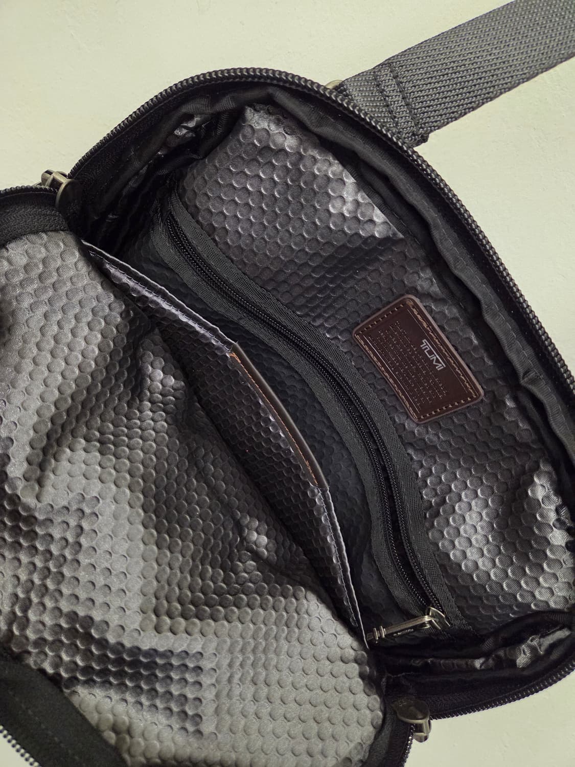 투미 크로스 상품이미지6