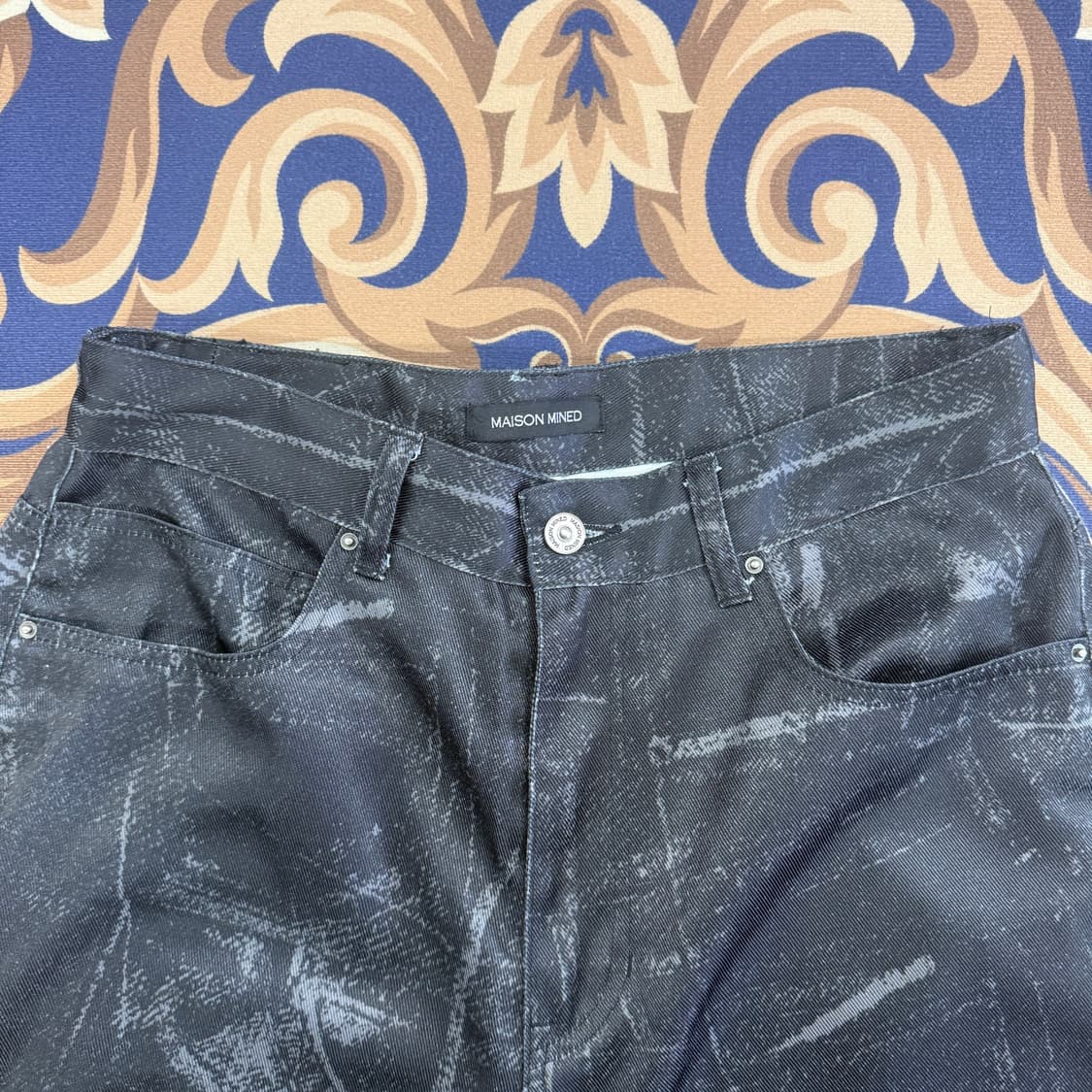 (48)메종미네드 MAISoN MINED 와이드 데님 프린팅 팬츠(블랙) 상품이미지2
