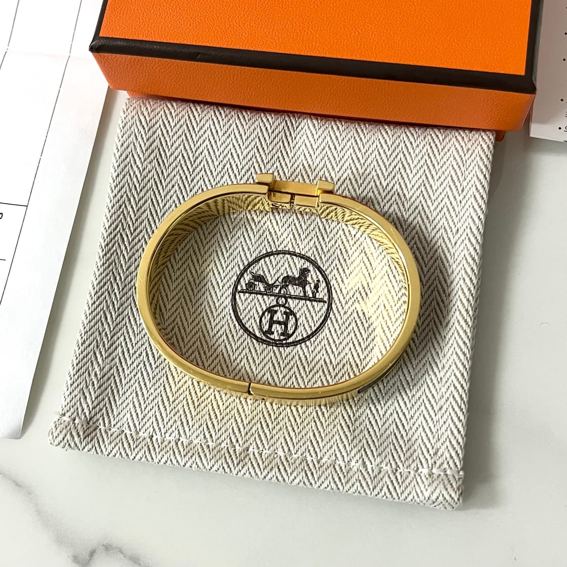 [S급/정품] 에르메스 클릭아슈 HH 팔찌 T4 블랙 골드 상품이미지5
