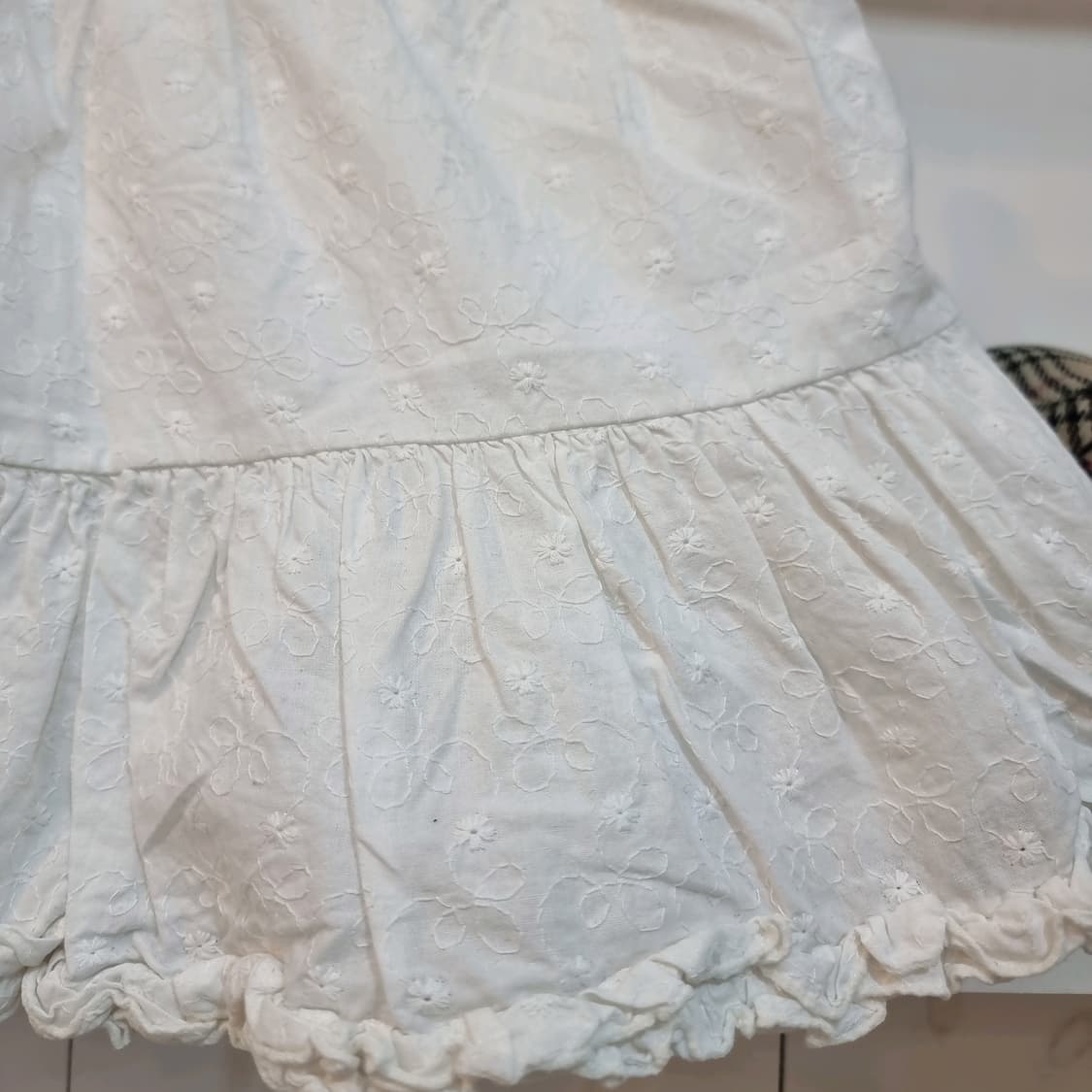 화이트 펀칭 레이스 미니 스커트 상품이미지2