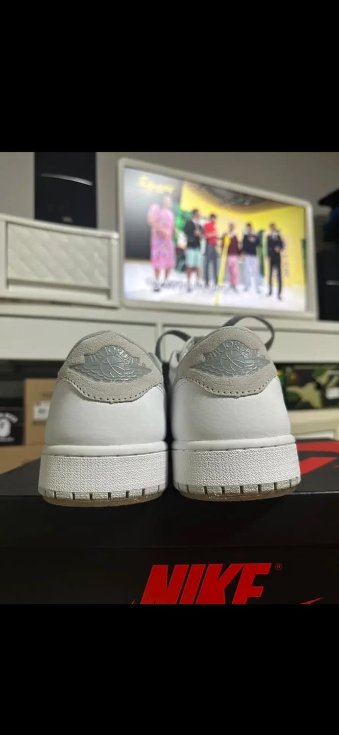 조던1로우 뉴트럴그레이 285 급처 상품이미지4