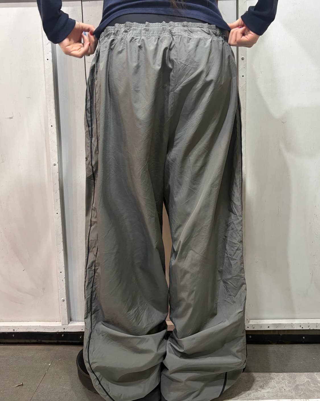 90s Champion 그레이 나일론 트랙밴츠 상품이미지3