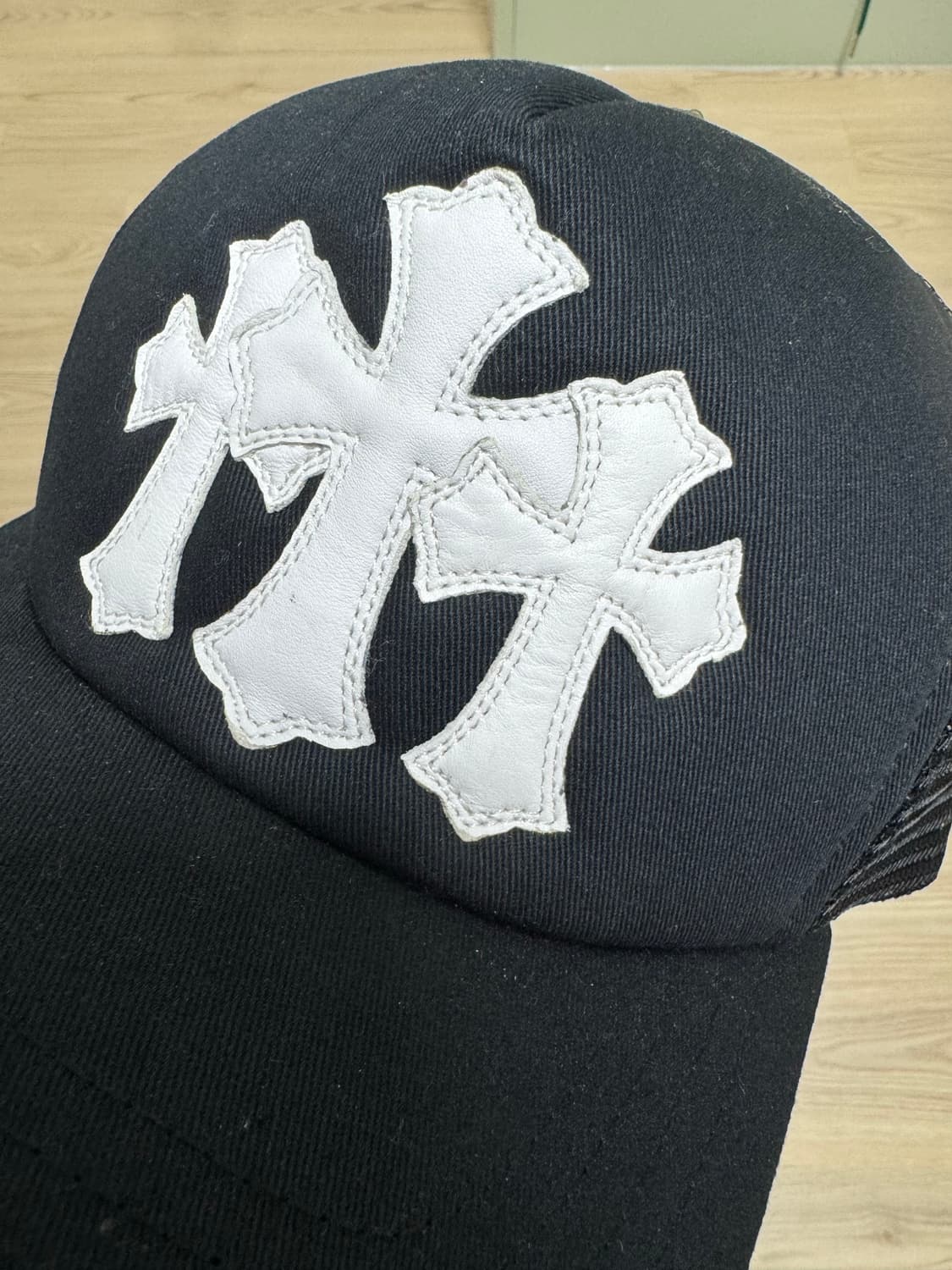 크롬하츠 세메터리 레더패치 모자 상품이미지1