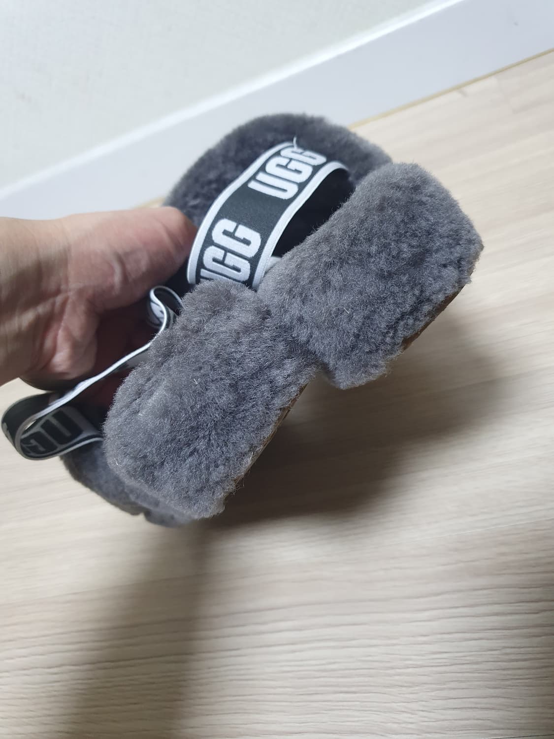 어그 플러프 슬리퍼 245 상품이미지6