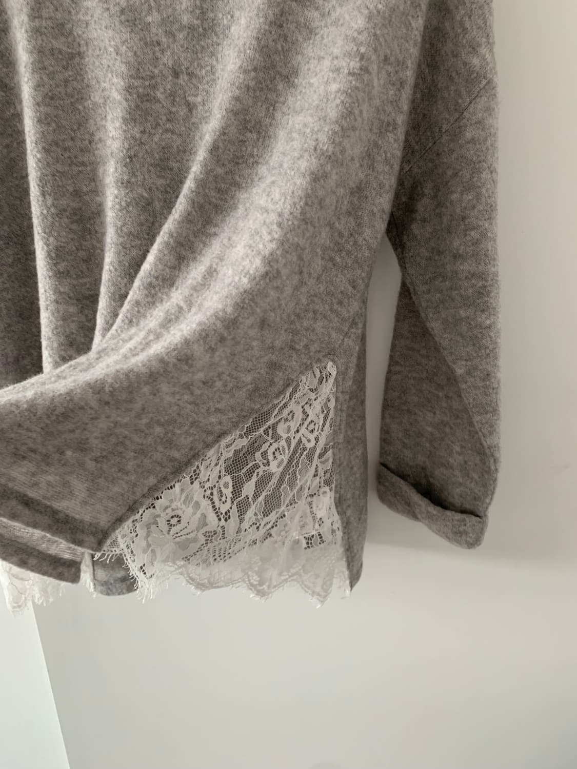그레이 레이스 니트 상품이미지3