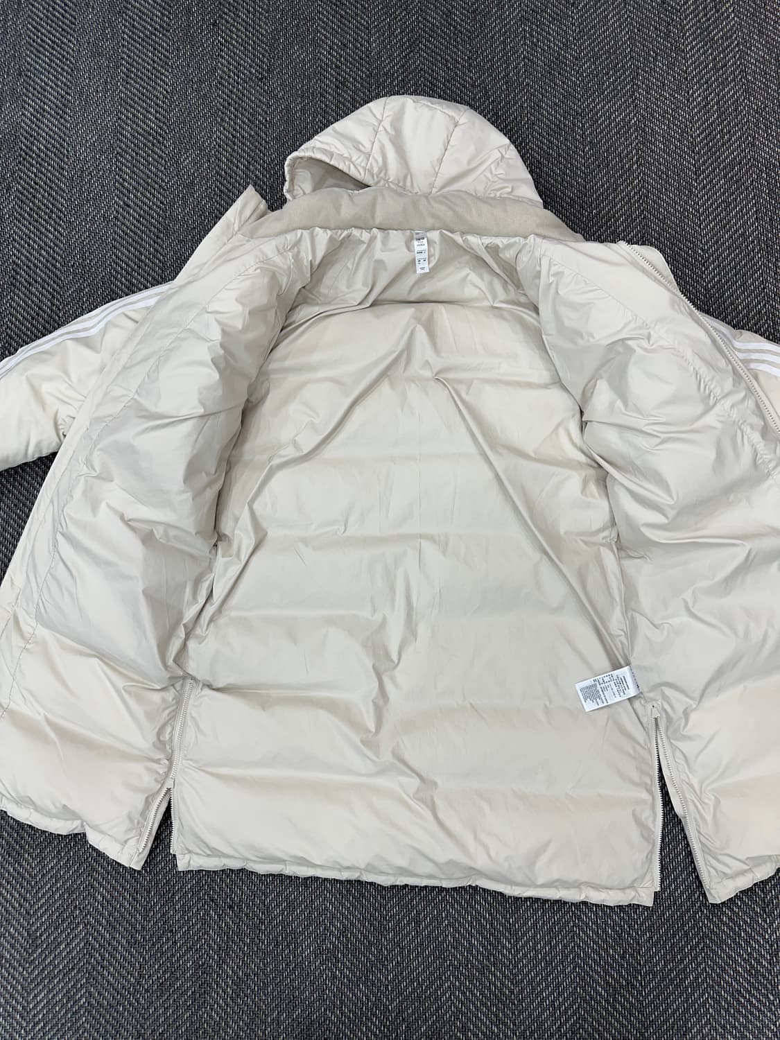 아디다스 롱패딩 아이보리 상품이미지5