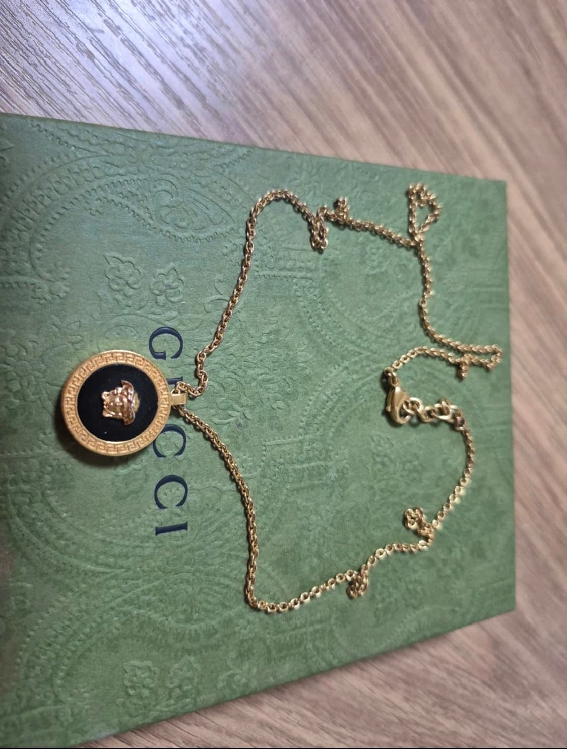 [정품] 베르사체 메두사 목걸이 골드 백화점판 상태좋음 상품이미지1