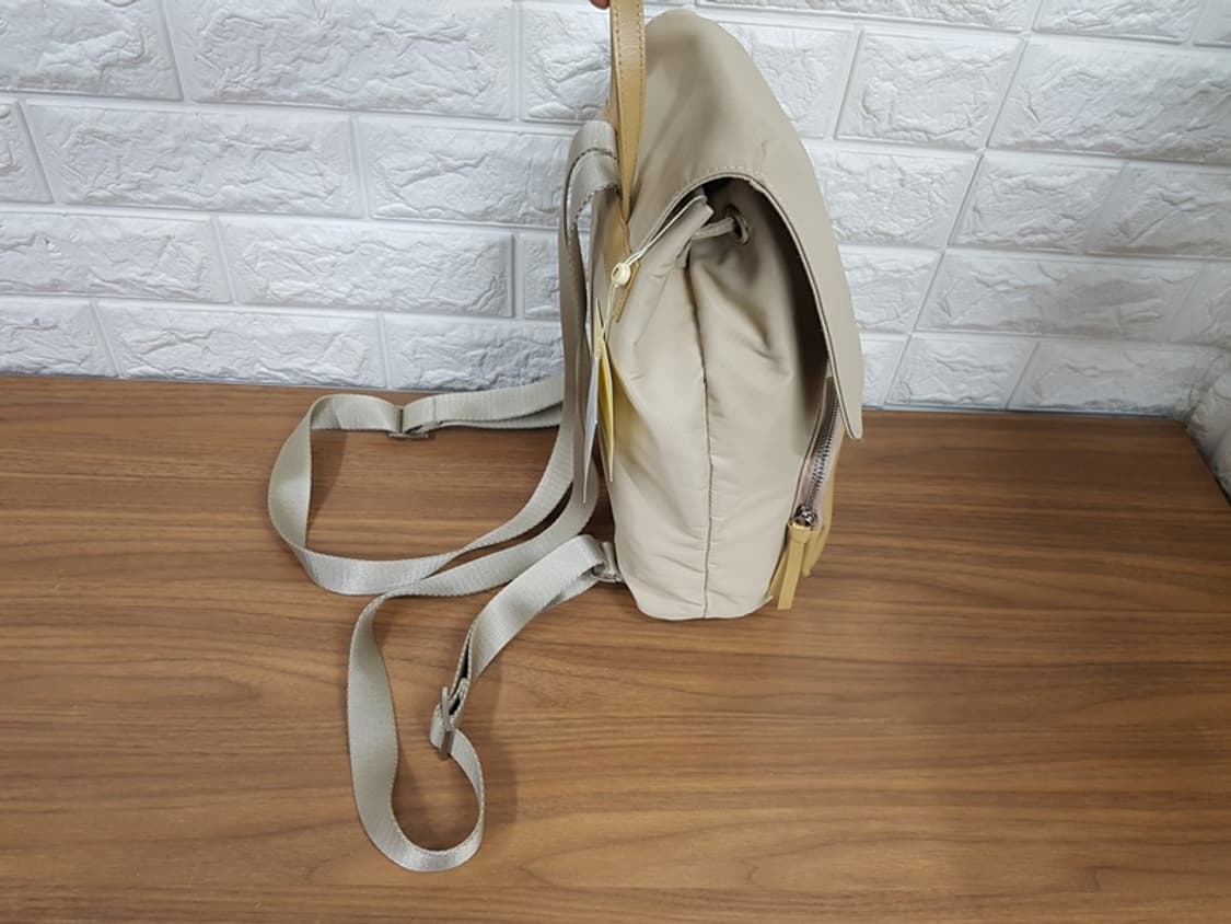 미닛뮤트 클로 백팩 (모카베이지) 미착용 상품이미지4