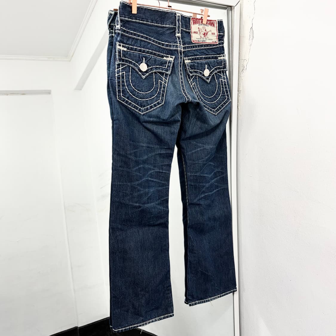트루릴리전 부츠컷 데님 팬츠 상품이미지4