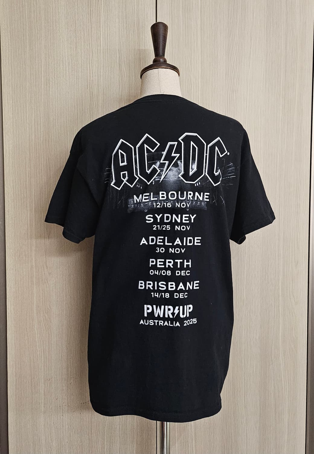 AC/DC 호주투어 2025 콘서트 현장 머천 티셔츠 M 상품이미지2