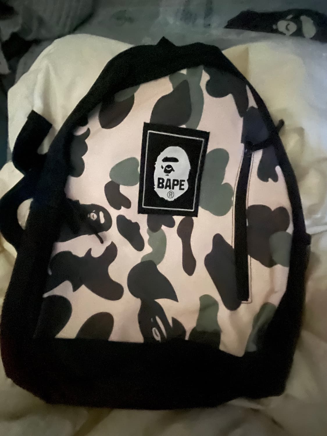 베이프 백팩 키링 포함 상품이미지1