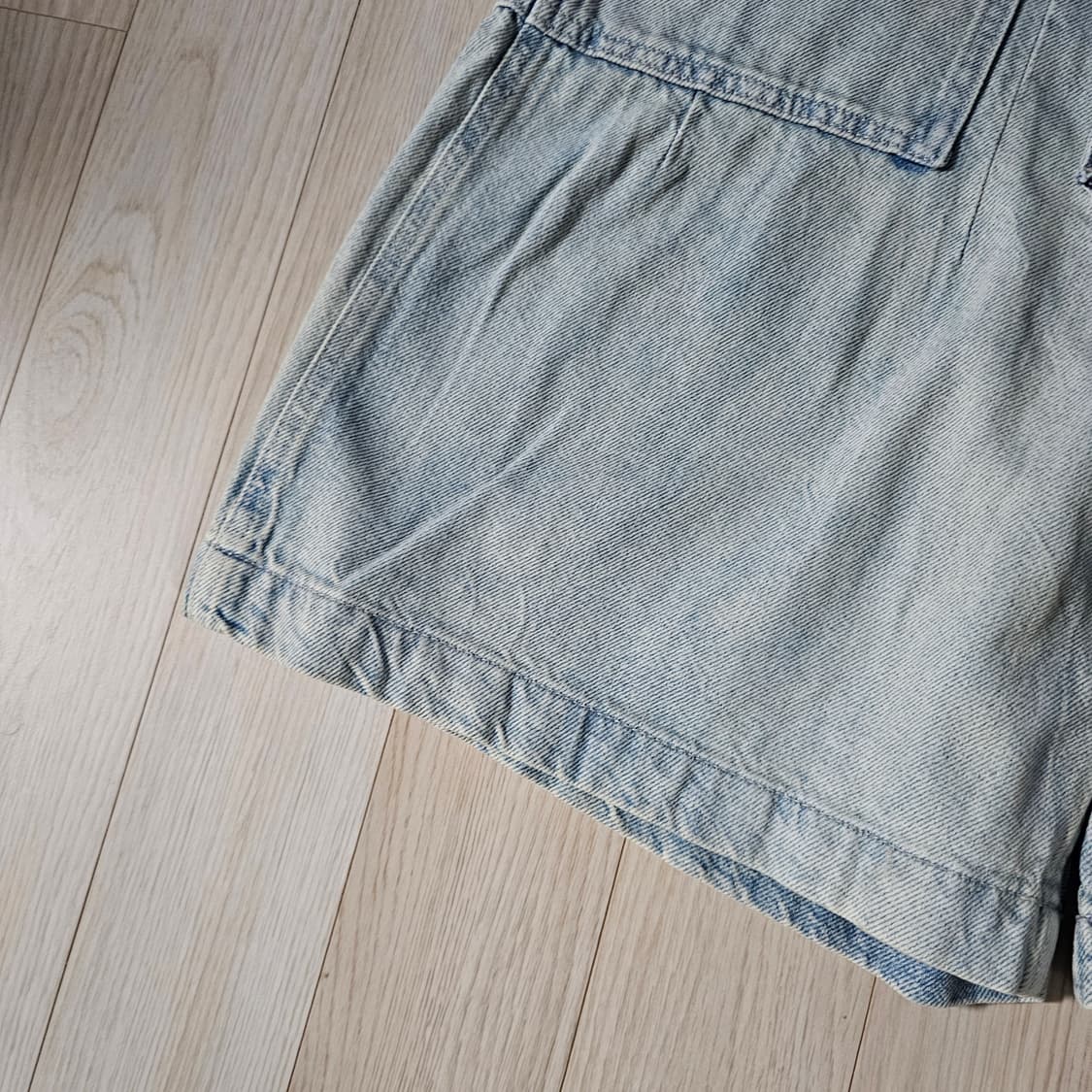 새제품 자라 빈티지 워싱 데님 버뮤다 배기핏 쇼츠 반바지 와이드 연청 상품이미지8