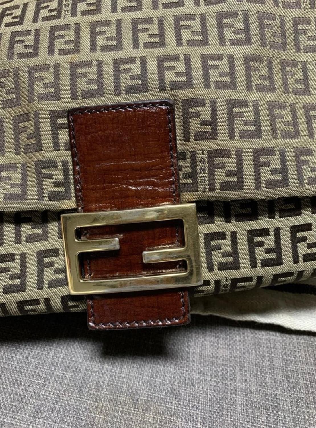 펜디 주카 맘마백. 정품 상품이미지3