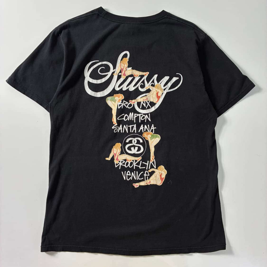 Stussy  스투시 월드투어 핀업걸 블랙 반팔 티셔츠  상품이미지2