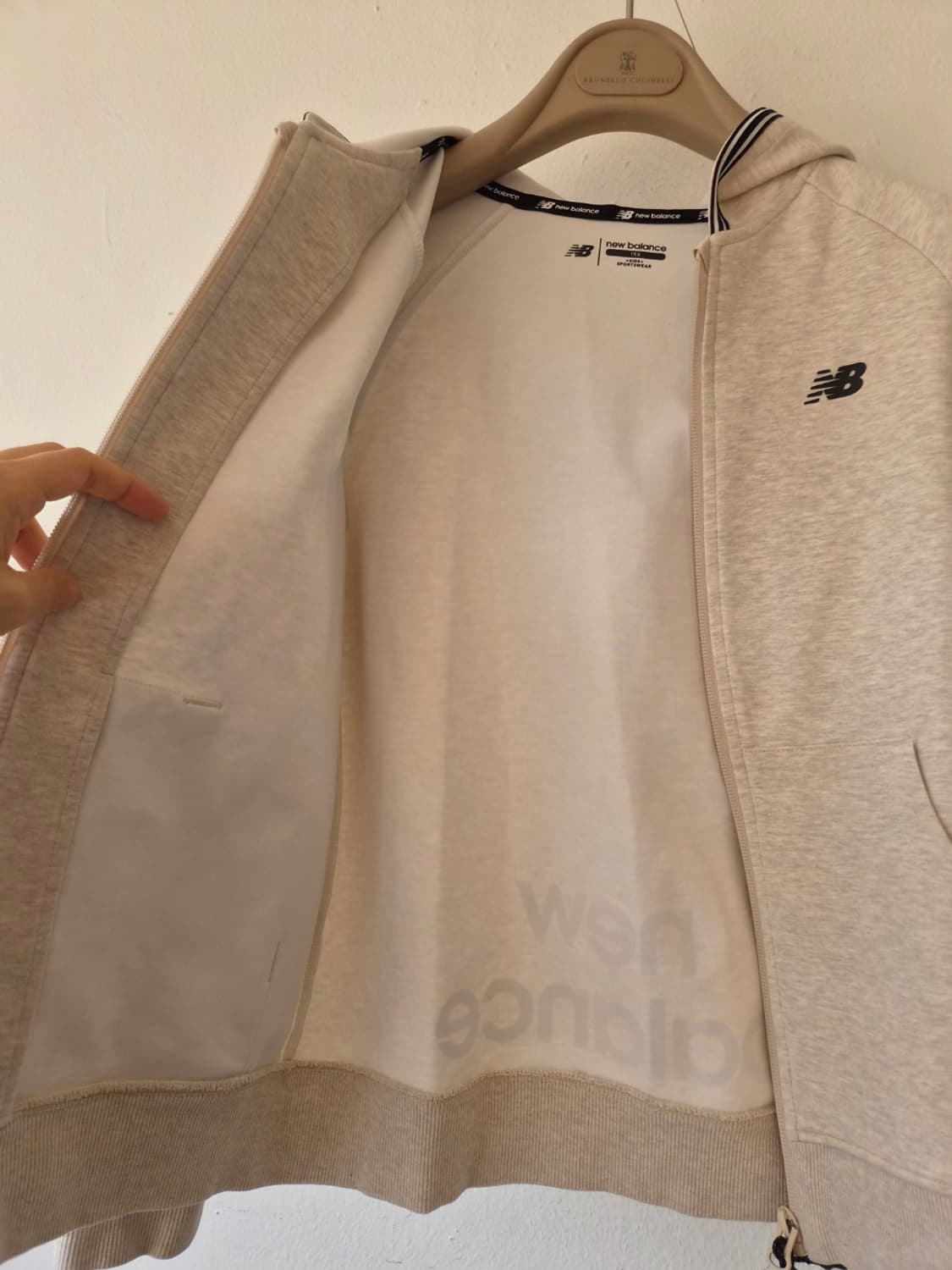 뉴발란스 키즈 간절기후드집업점퍼 155사이즈 상품이미지4
