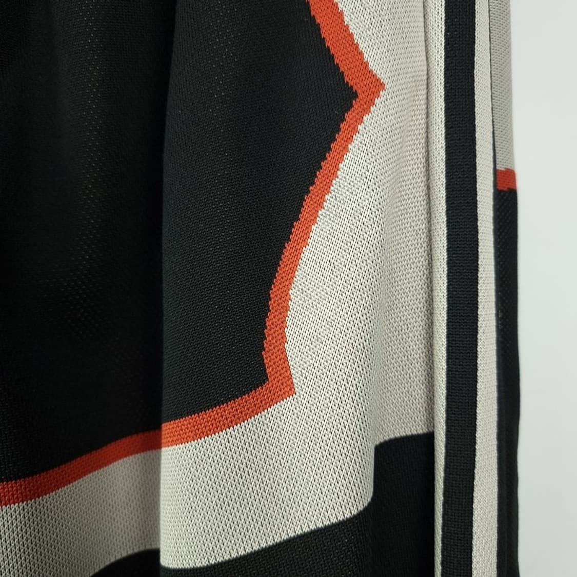 [Y-3 요지야마모토] 19FW 자카드 트랙 팬츠 P01635 상품이미지7