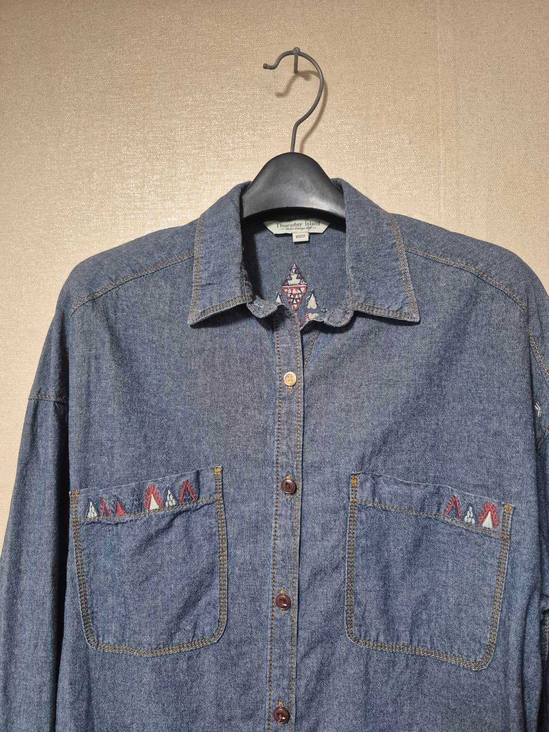 써스데이아일랜드 소매롤업 롱 데님셔츠 상품이미지2