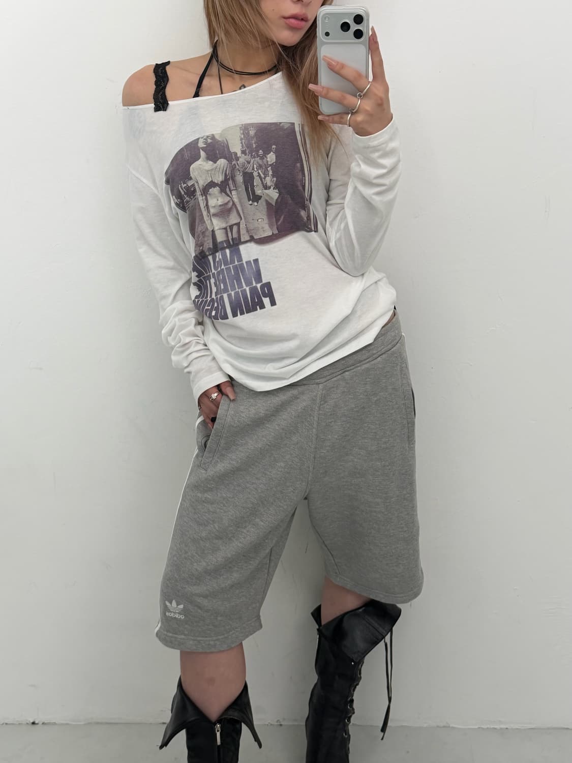 오프숄더 그래픽 프린팅  상품이미지2