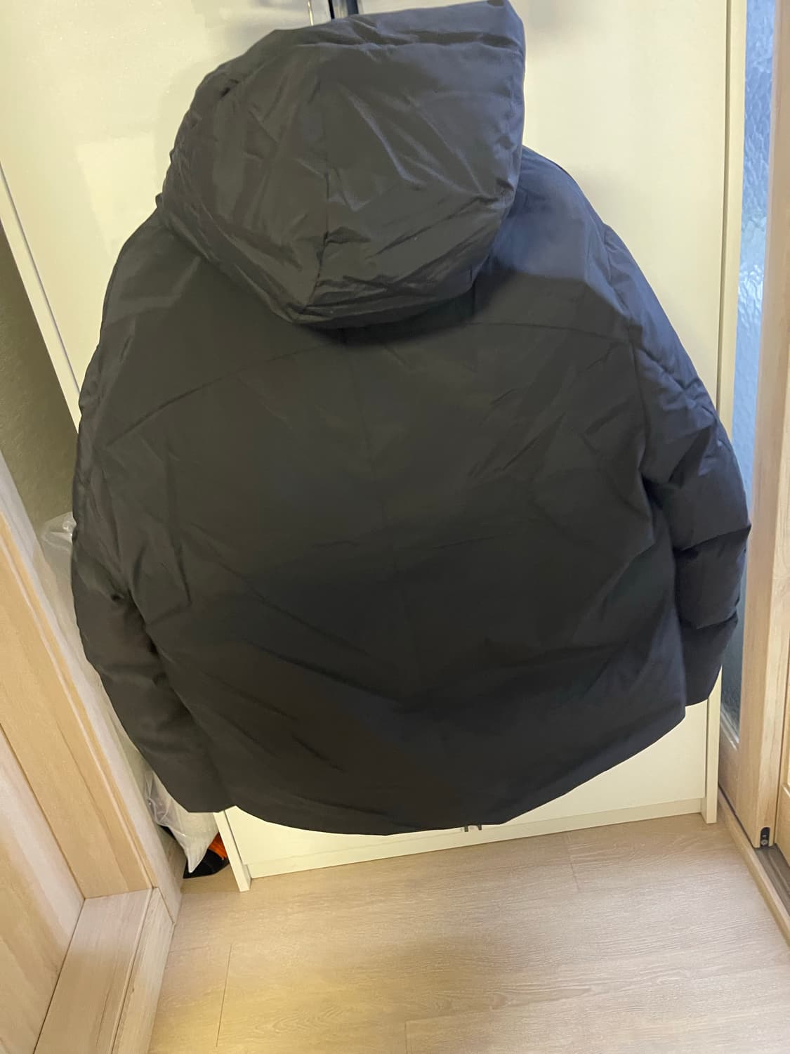 던짐) 노매뉴얼 패딩 m size 상품이미지3