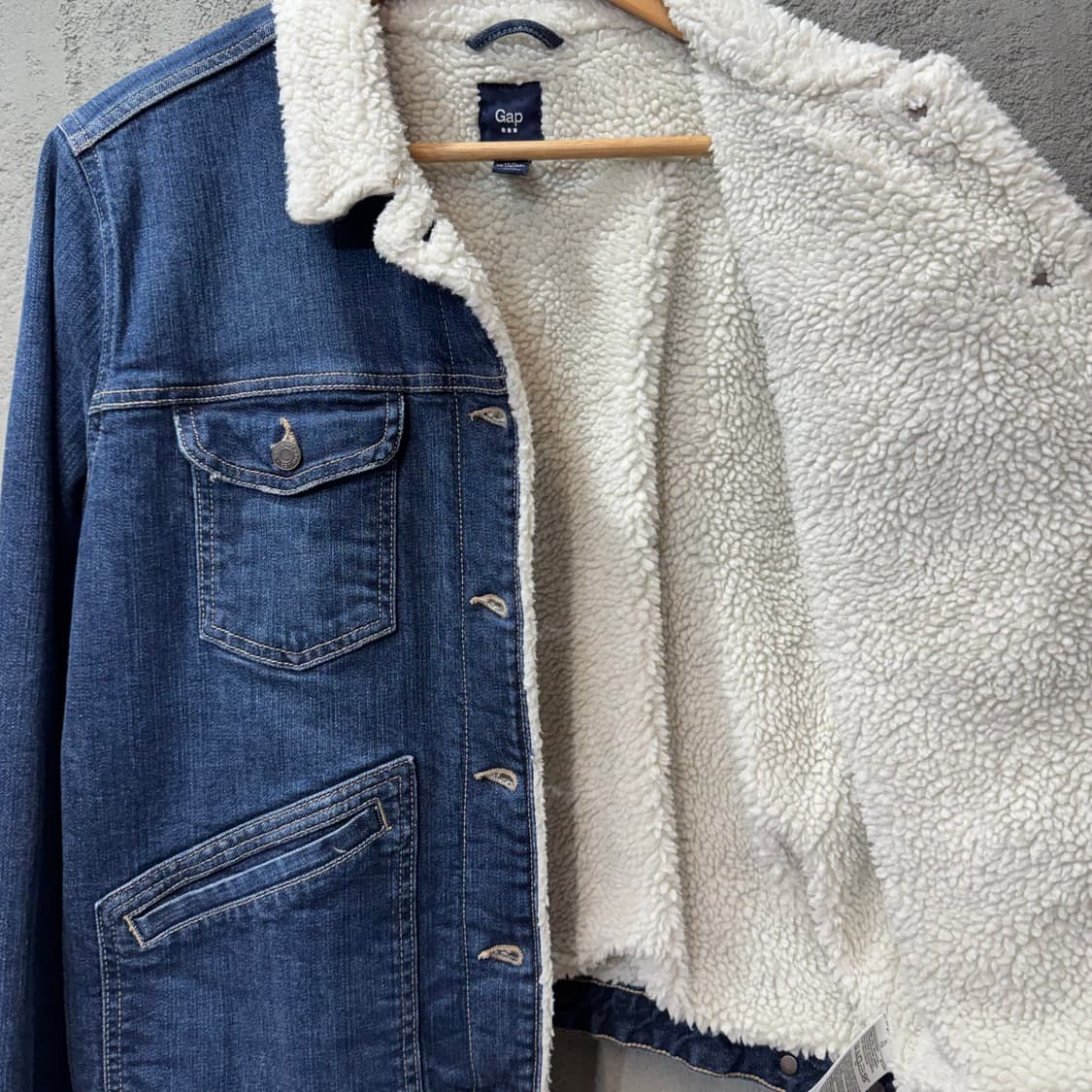 갭 GAP 우먼스 쉐르파 데님 트러커 자켓 (M)   상품이미지3