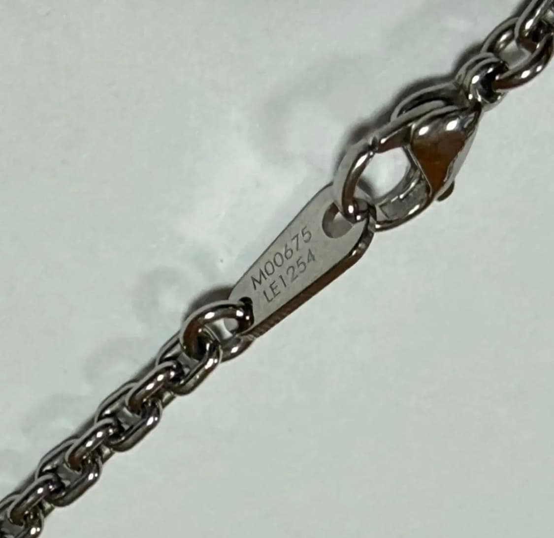 루이비통 모노그램 볼드 목걸이 상품이미지6