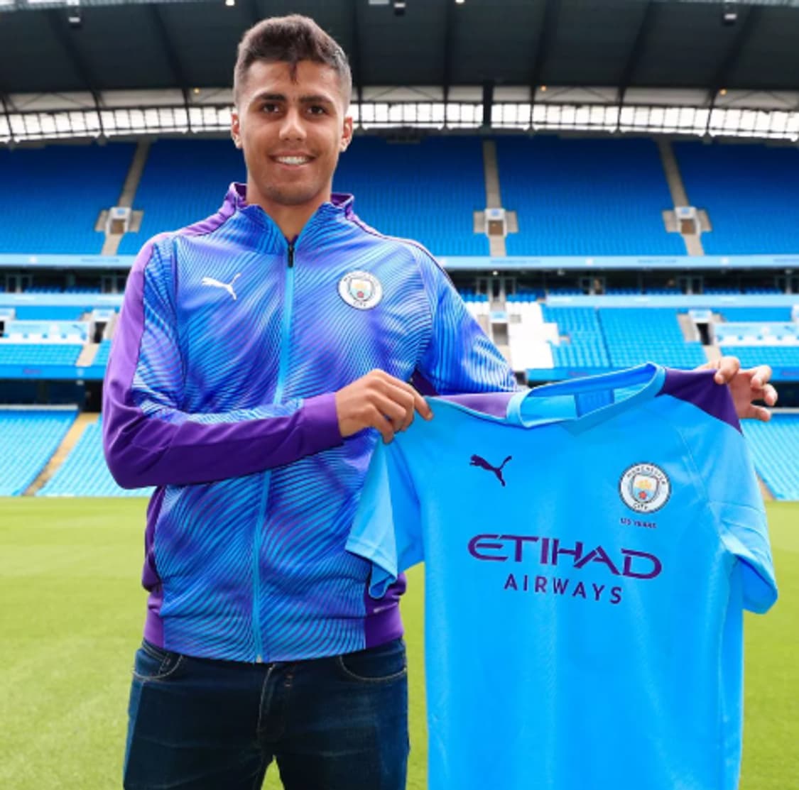 19-20 맨체스터 시티 홈 No.16 로드리 상품이미지10