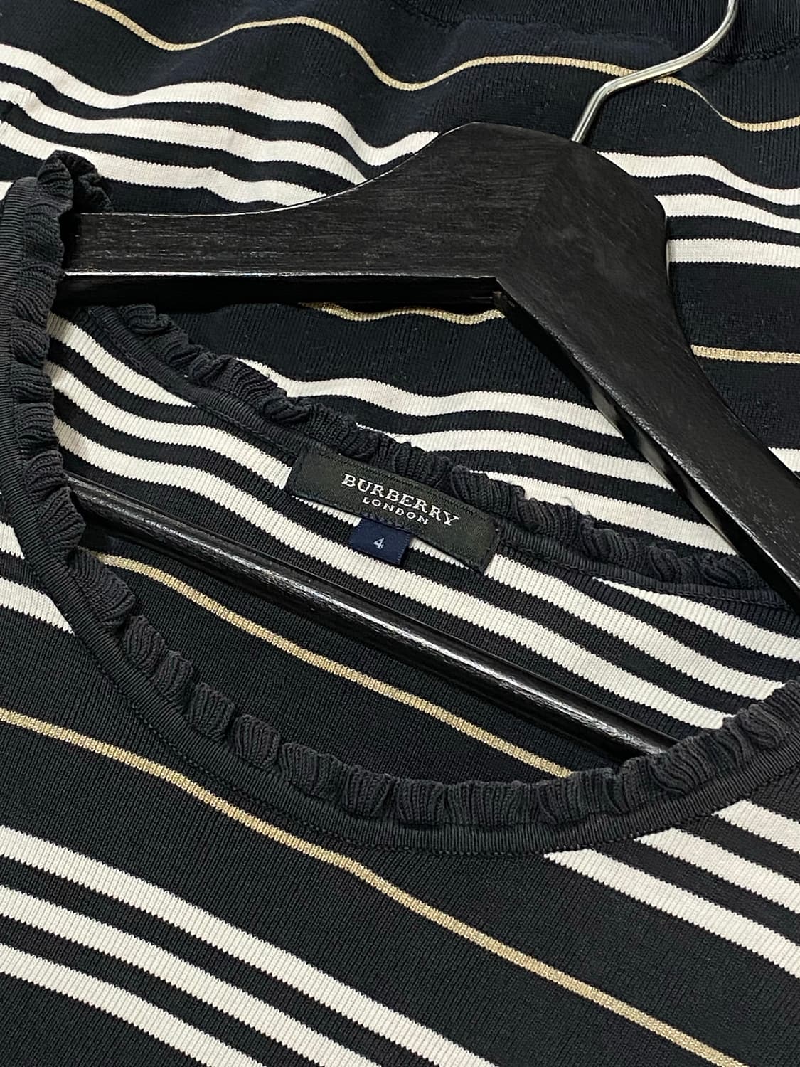 Burberry 프릴 디테일 글리터 스트라이프 니트 상품이미지9
