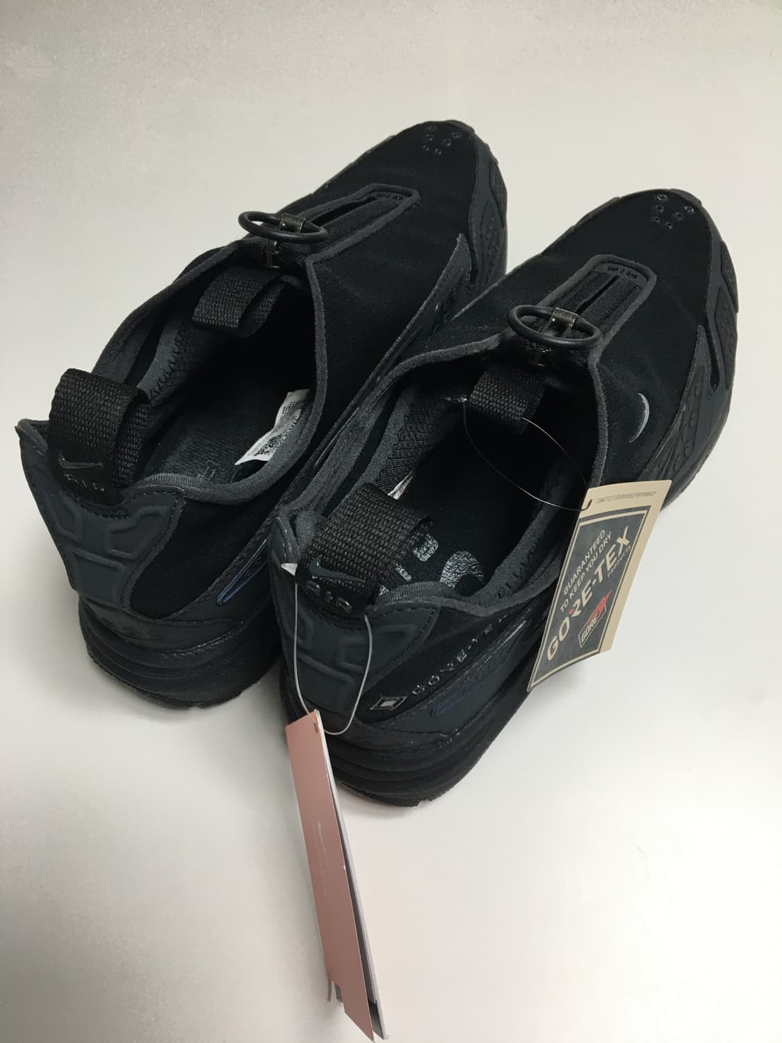 (W) 나이키 에어맥스 SNDR 고어텍스 블랙 앤 다크 스모크 그레이 상품이미지2