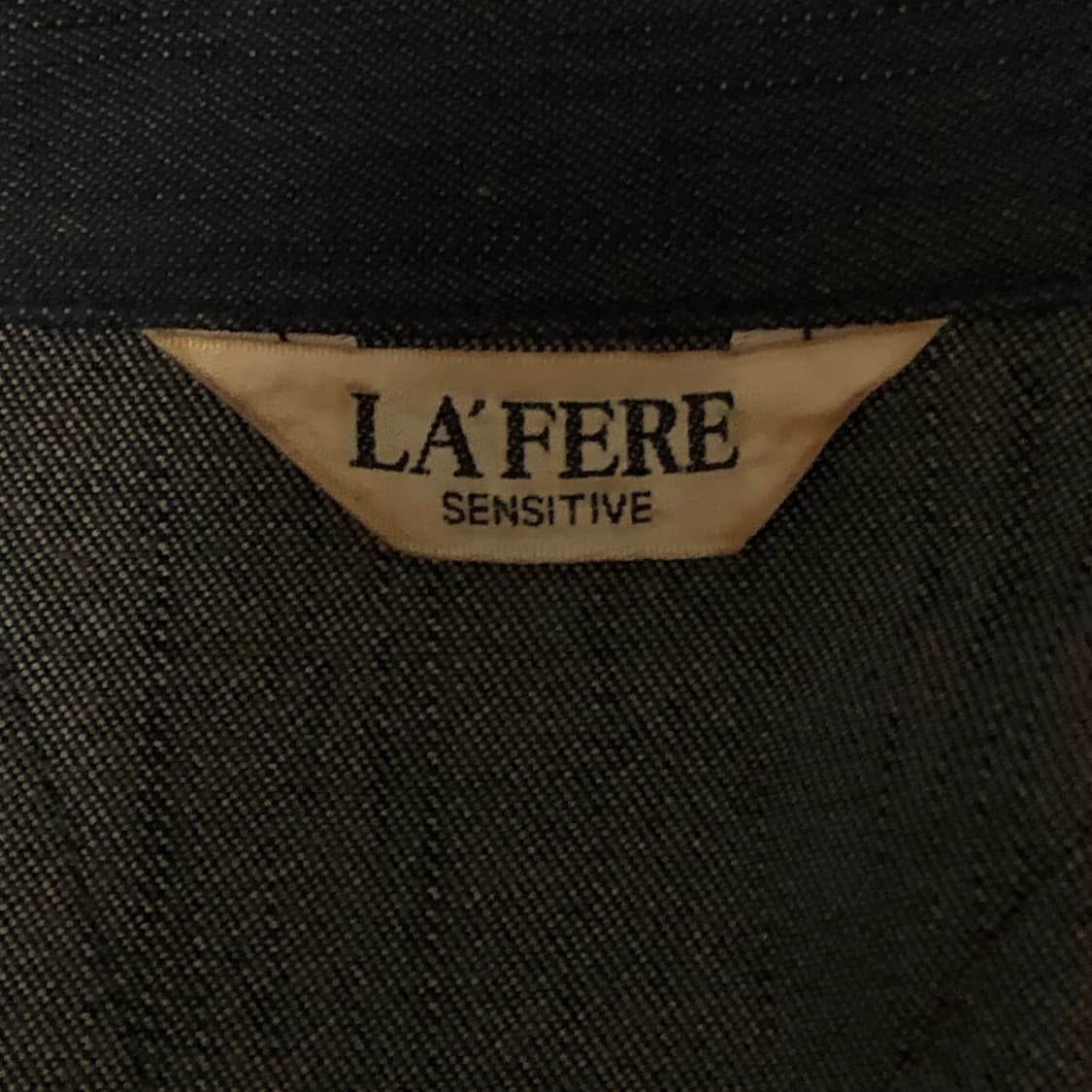 [LA'FERE] Grid Seam Black Denim Jacket 상품이미지5