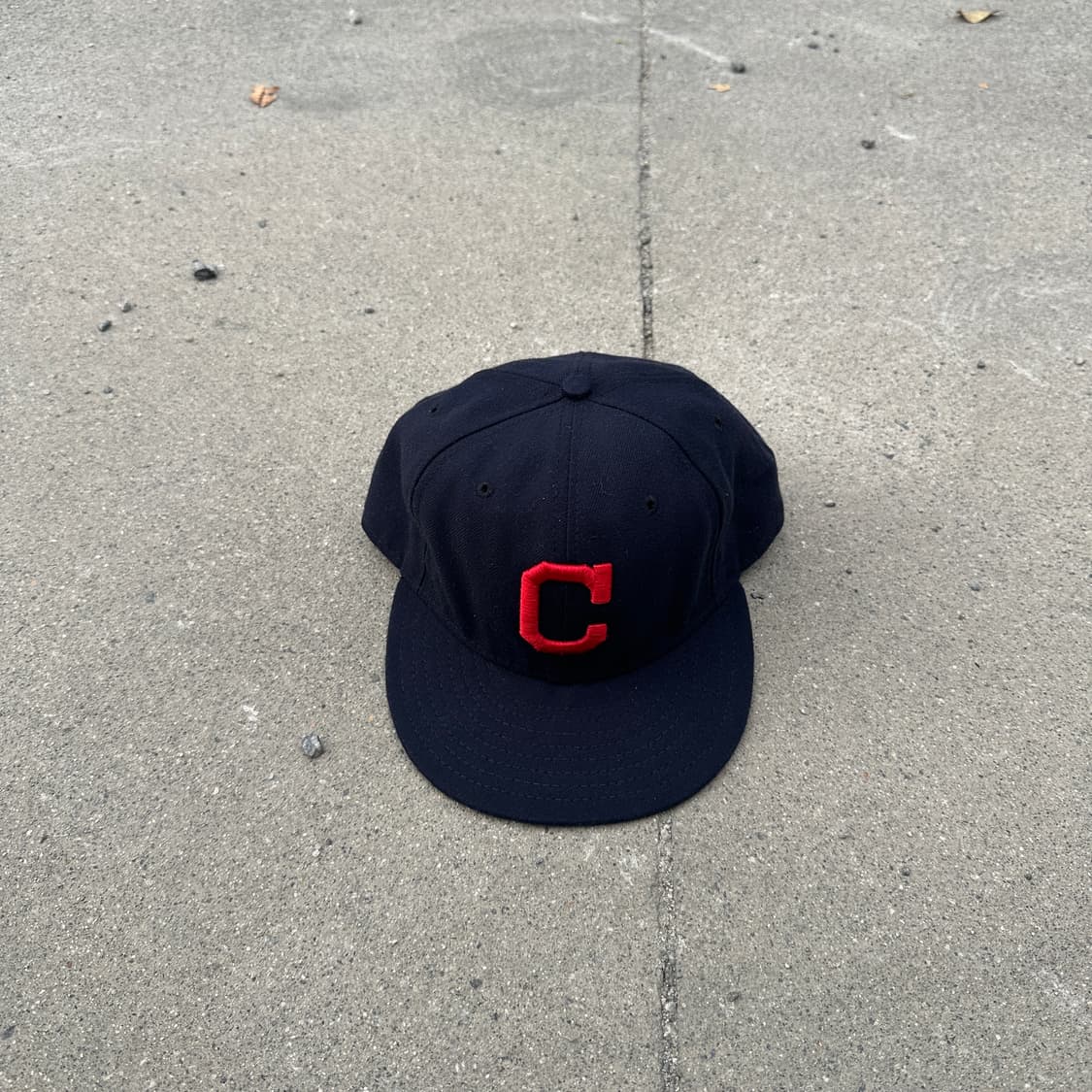 vintage new era cleveland cap 상품이미지1