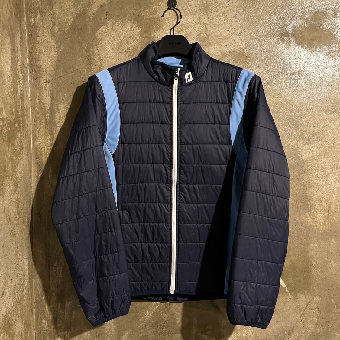 풋조이 FJ 패딩 자켓 상품이미지1