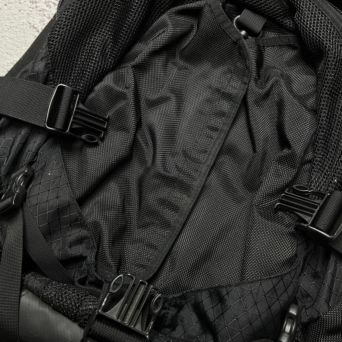 Vintage 00s Oakley Icon Backpack 2.0 상품이미지6