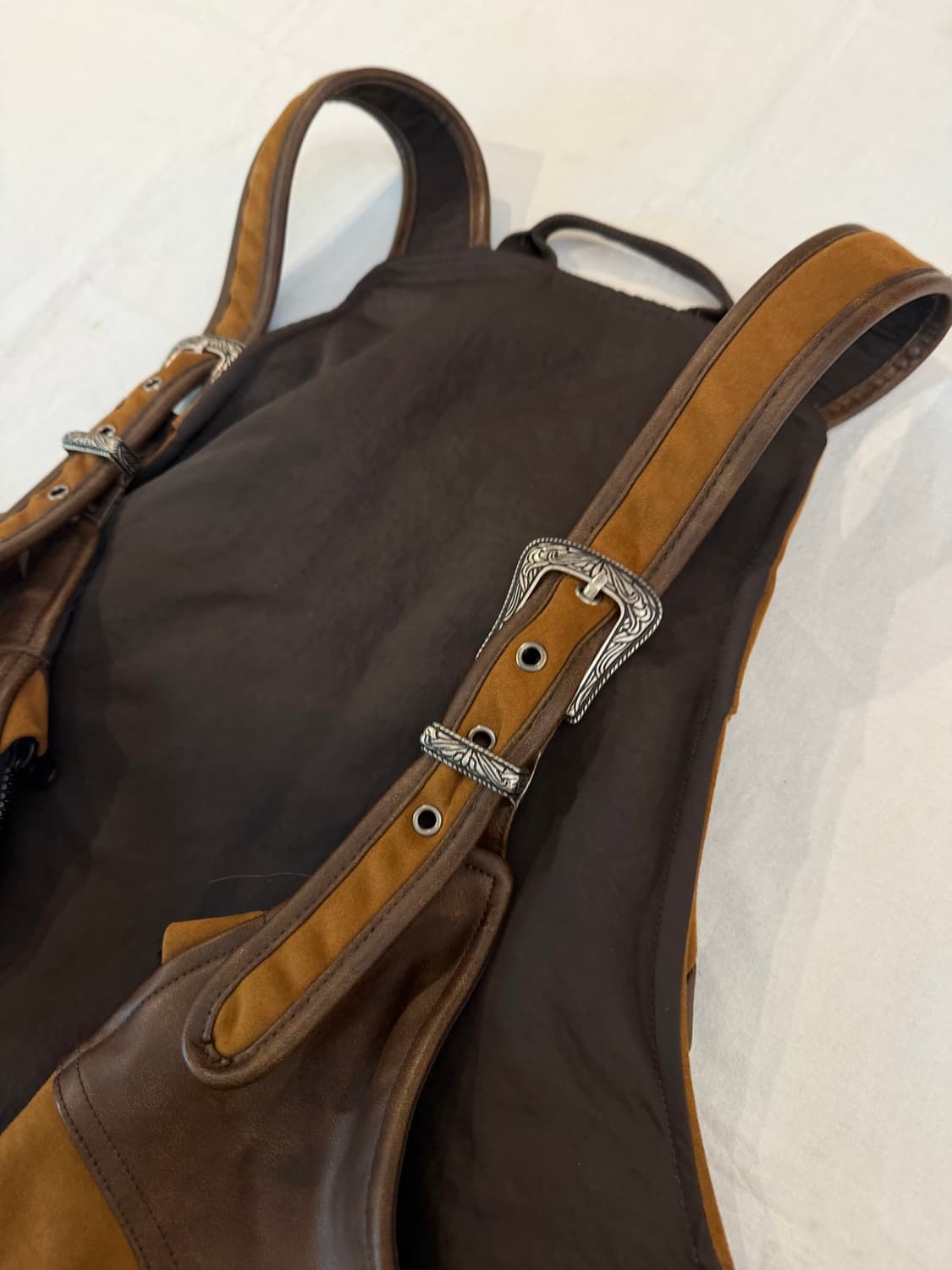 미발매 샘플) 앤더슨벨 웨스턴 브라운 스웨이드 베스트 백팩 상품이미지4