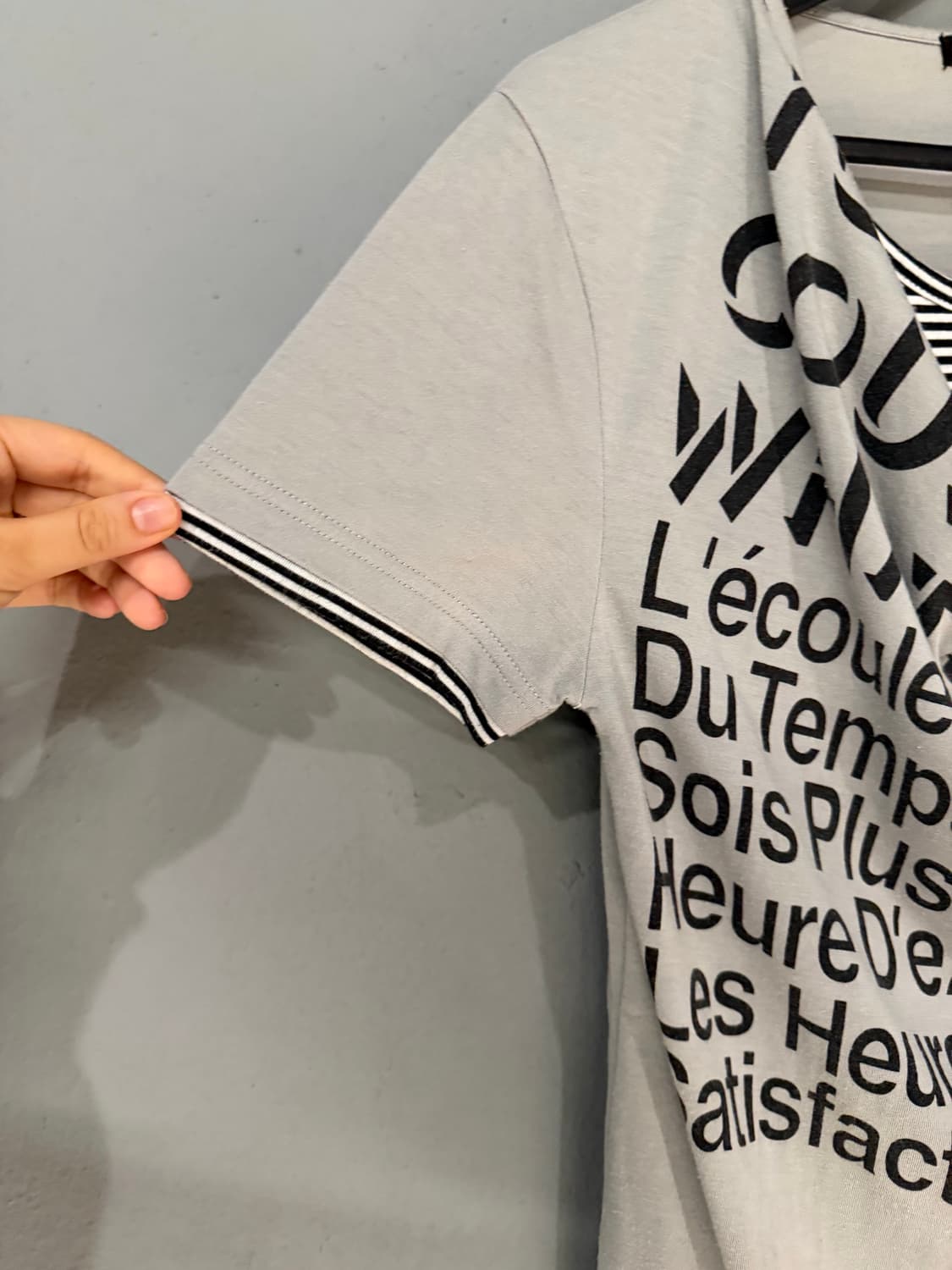 stripe layered lettering drape top 상품이미지8