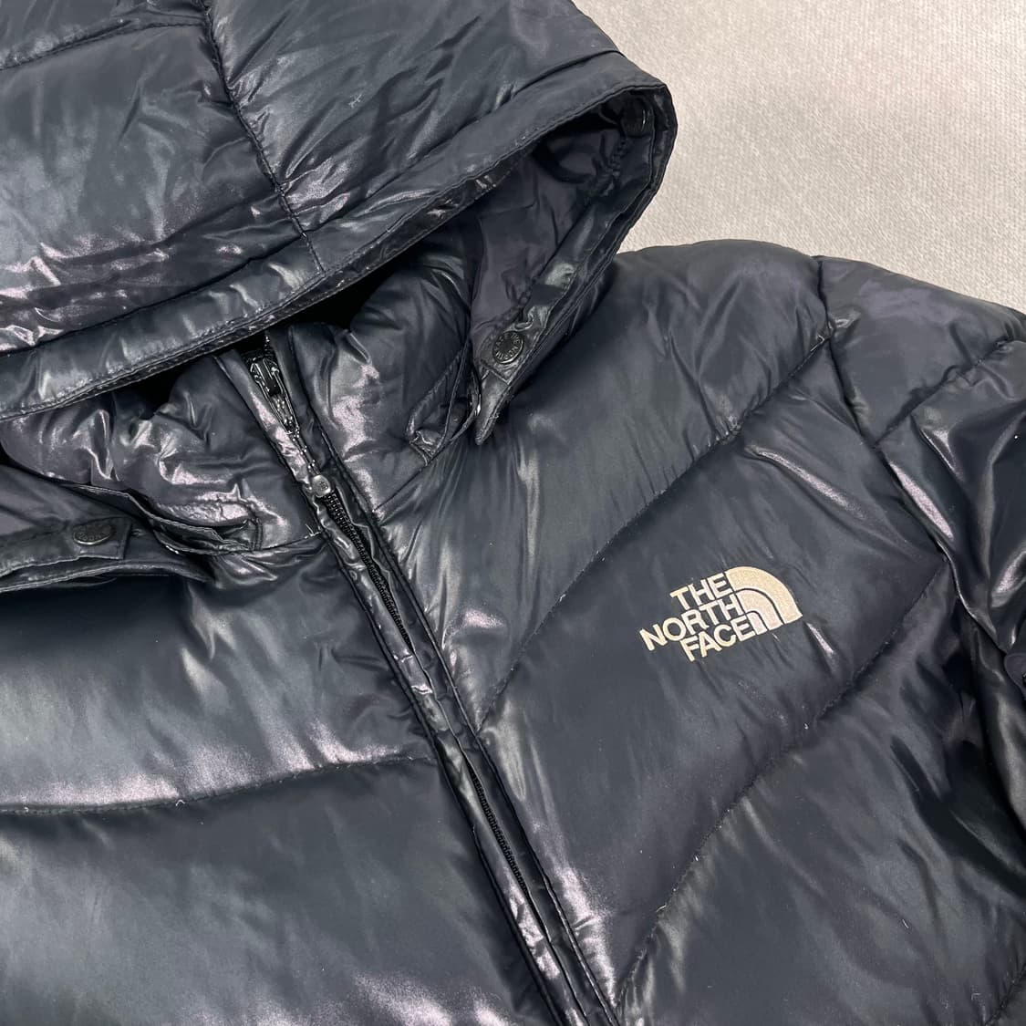 W 95 노스페이스 600 유광 경량 패딩 상품이미지2