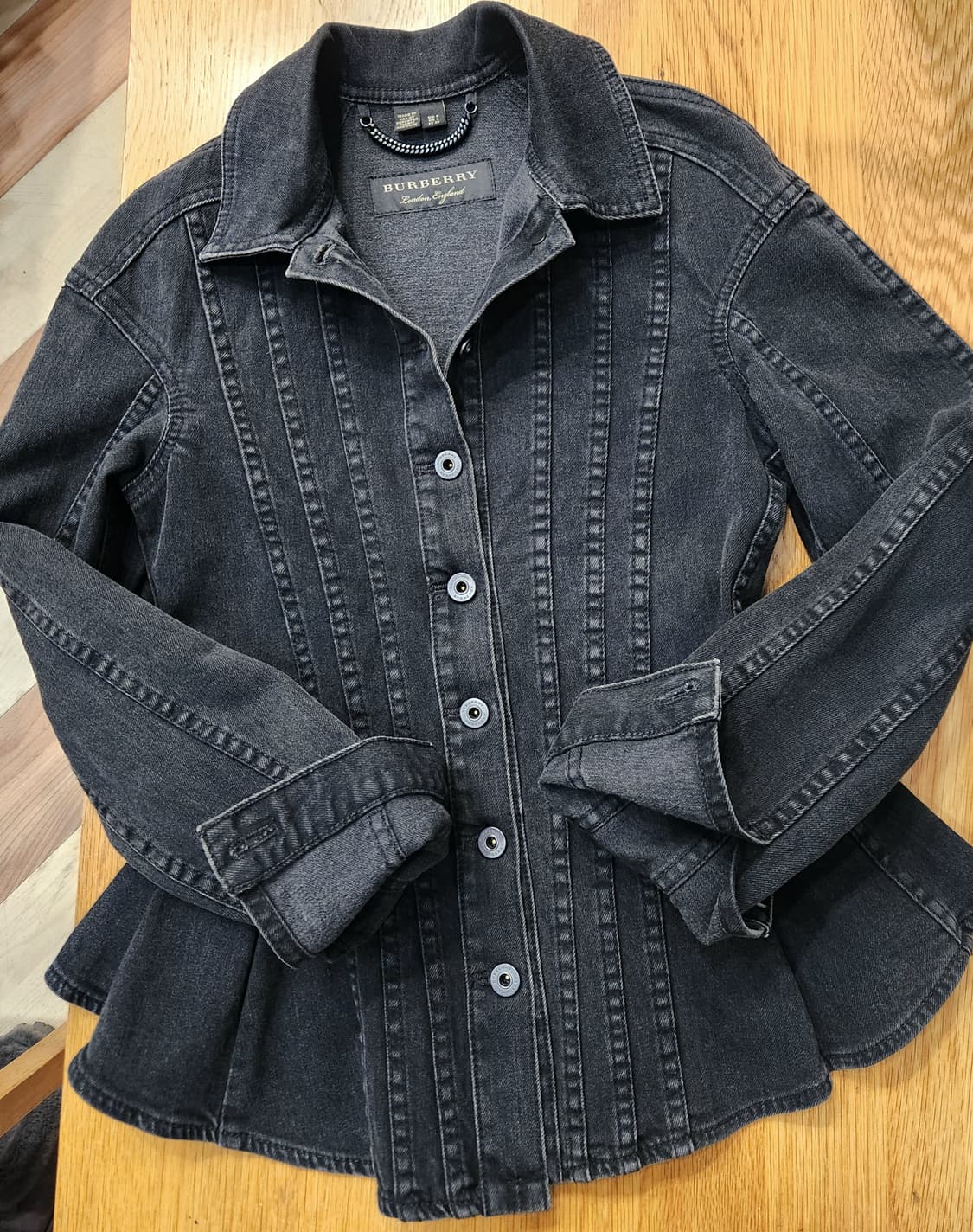 버버리 정품 여성 흑청 데님자켓XS 상품이미지3