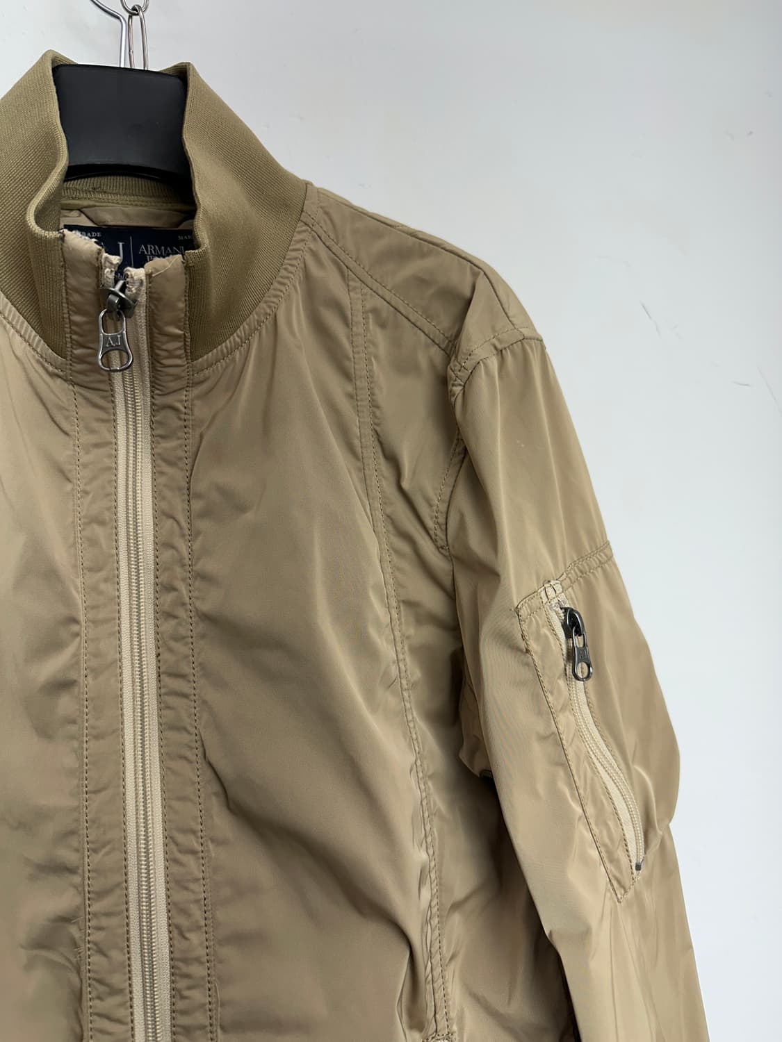 Armani Jeans Slim Fit Nylon Bomber Jacke 상품이미지6