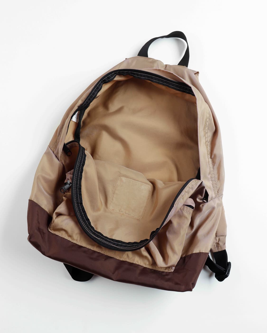 [BEAMSBOY x GLOBE CANVAS] 투톤 배색 나일론 백팩 상품이미지4