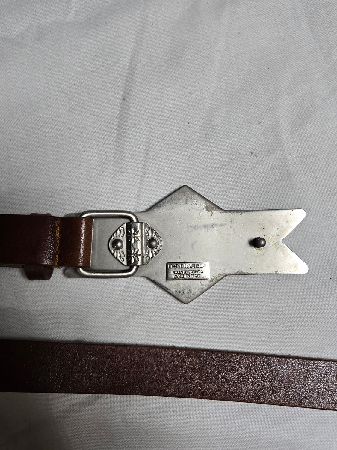 디스퀘어드 슬림 가죽밸트 상품이미지3