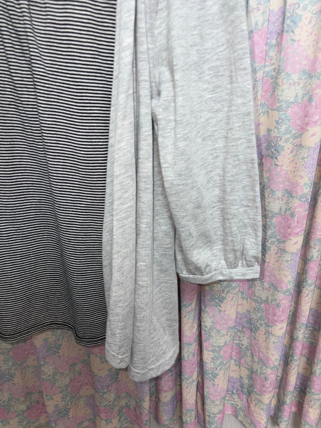 그레이 스트라이프 레이어드 티셔츠 상품이미지8