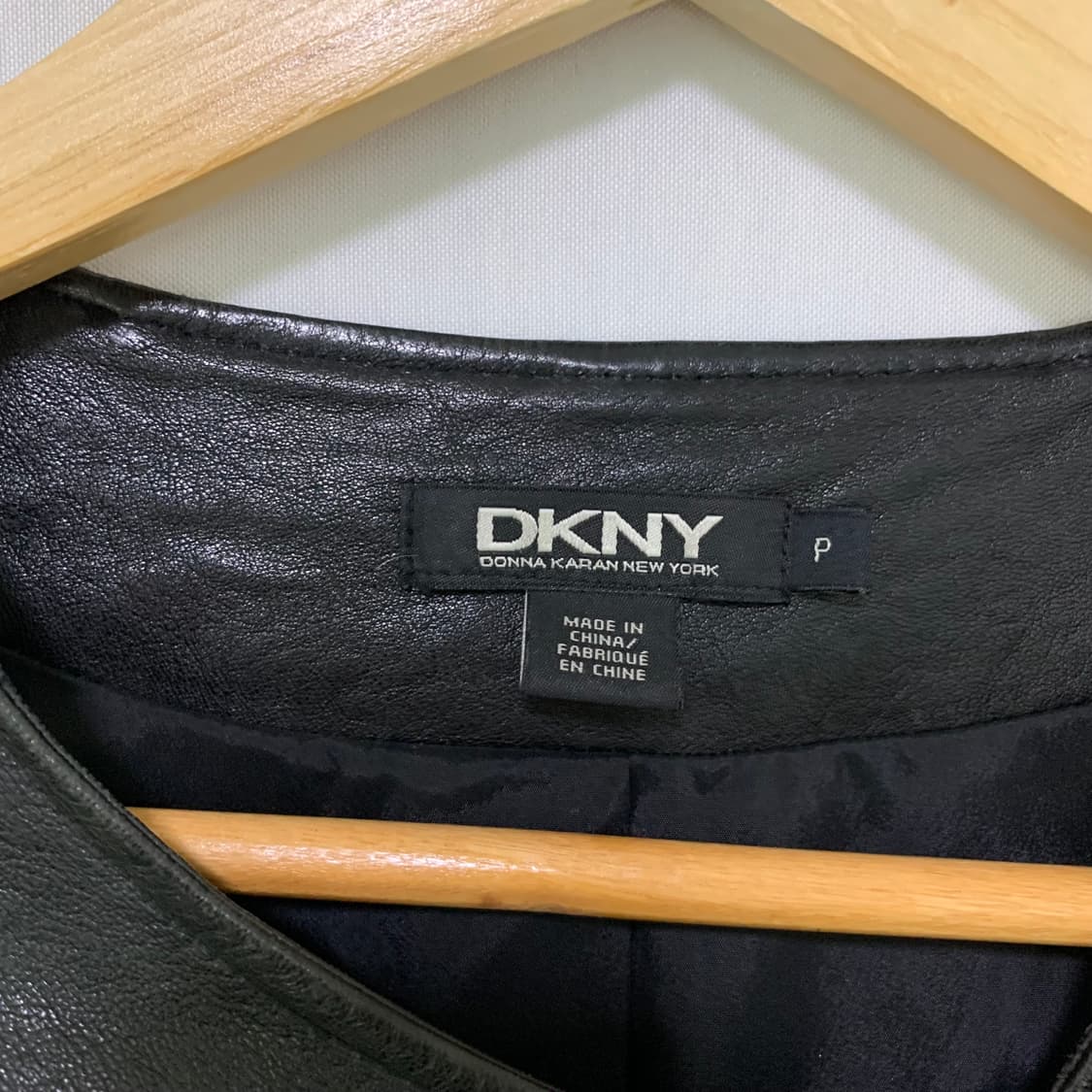 DKNY 00s 퀼팅 양가죽 비대칭사선투웨이지퍼 라이더자켓 블랙 도나카란 상품이미지6