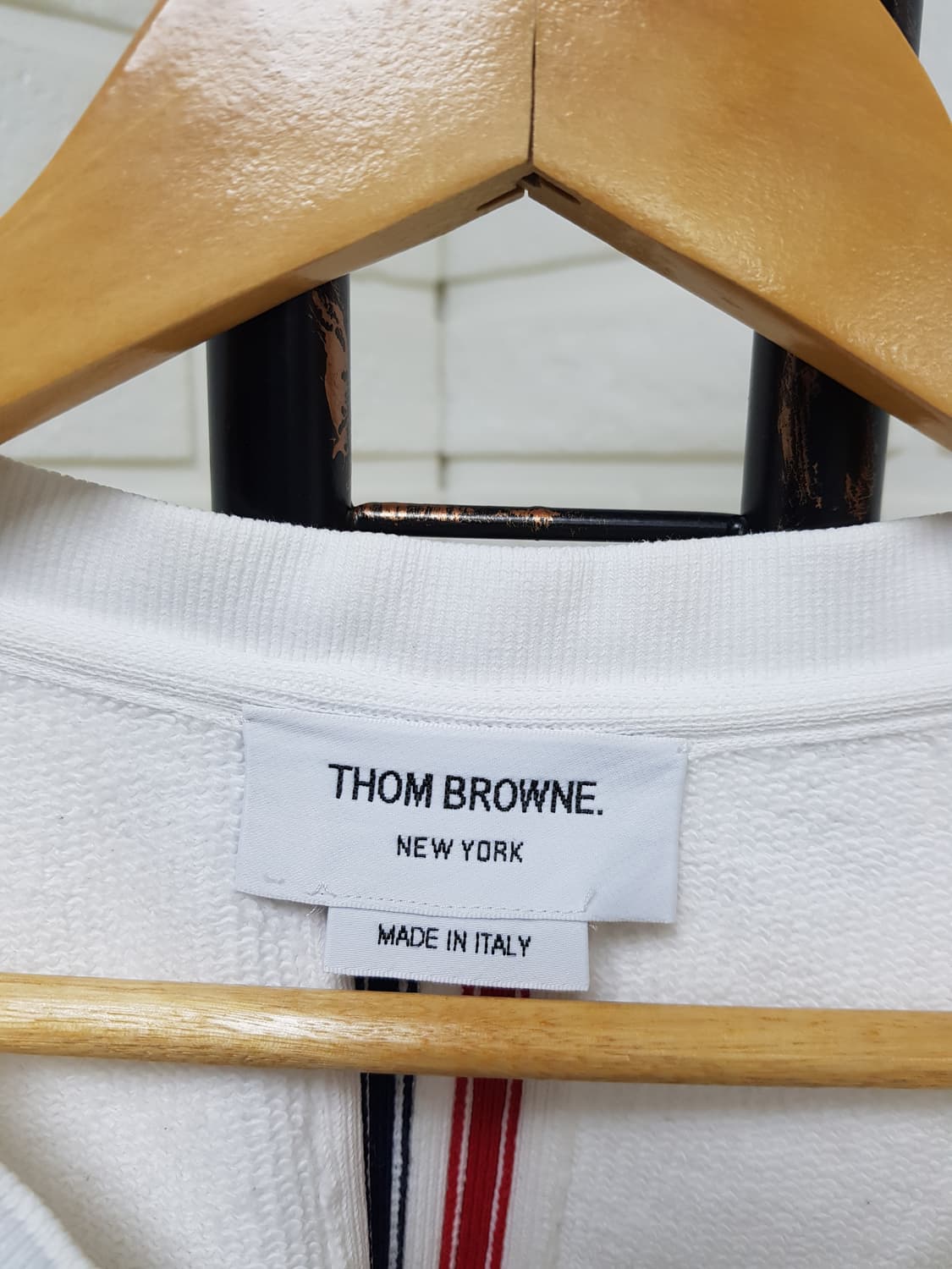 [3/정품] 톰브라운 백삼선 맨투맨 상품이미지6