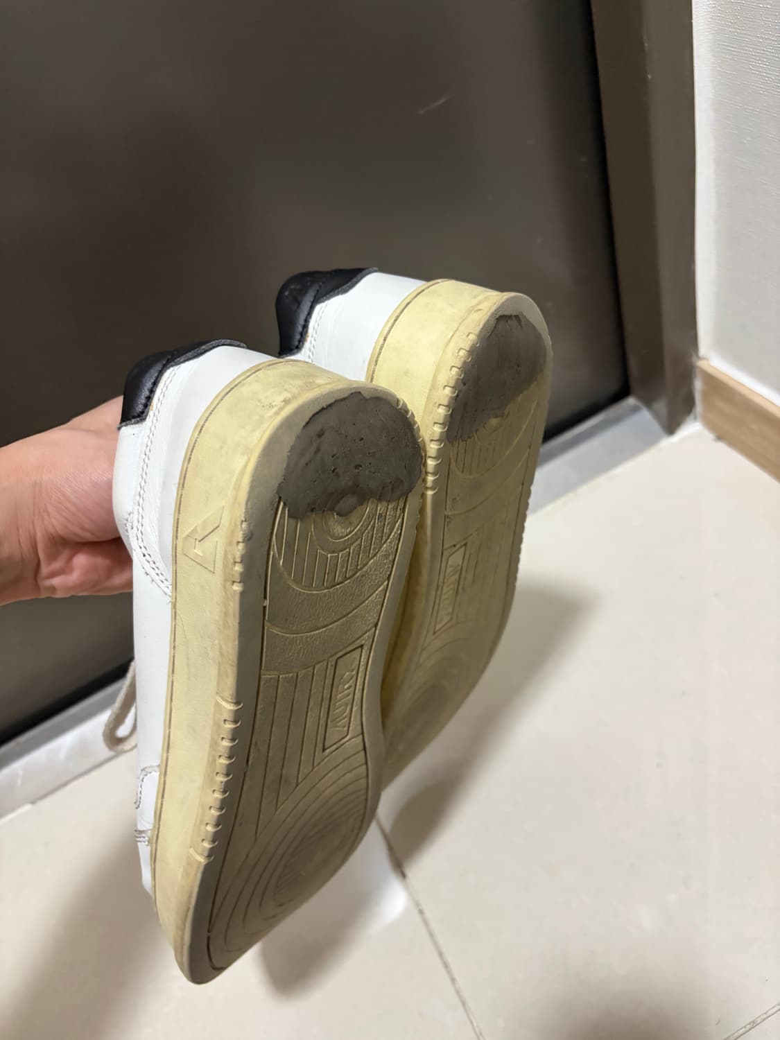 [42] 오트리 스니커즈 상품이미지2