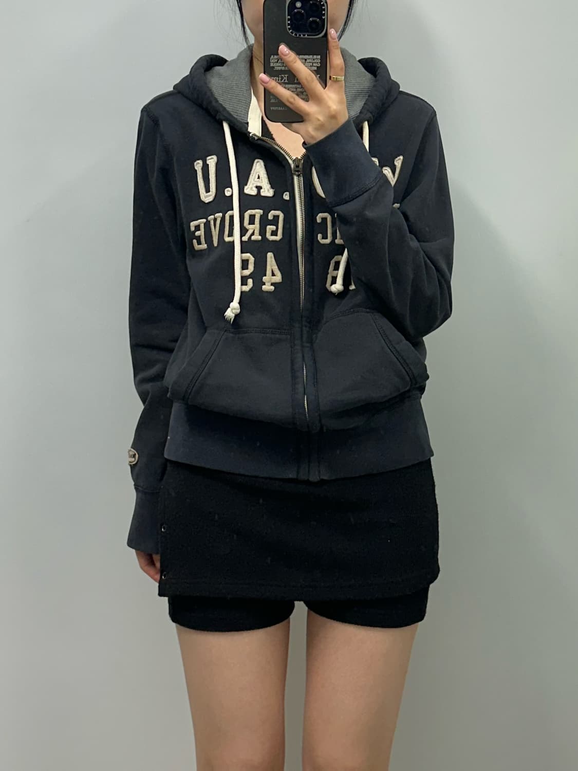 후아유 y2k 와투케 블랙 후드집업 상품이미지1