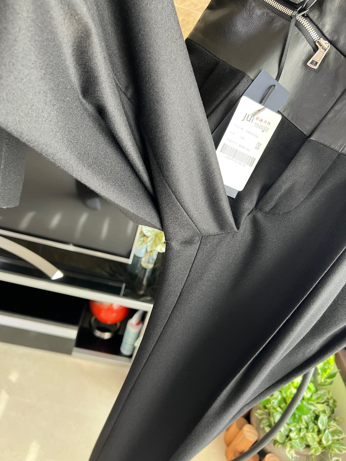 준지 16FW 리얼양가죽 배색 지퍼 디테일 팬츠 (블랙) 46사이즈 상품이미지6